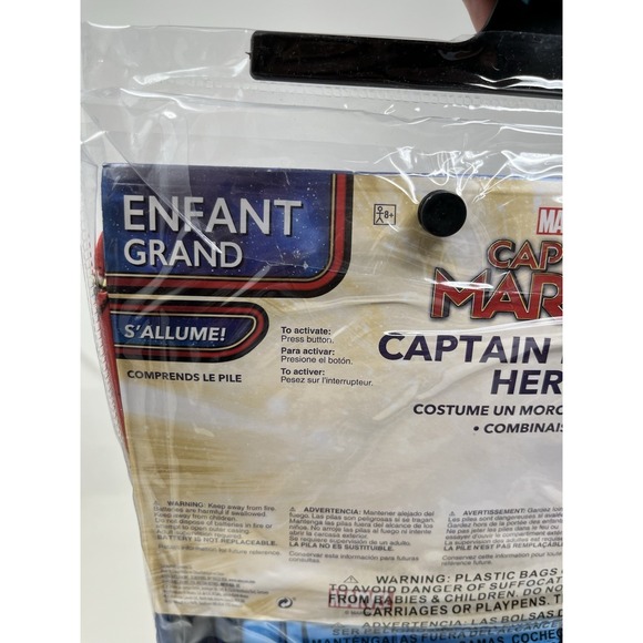 Captain Marvel Hero Halloween Costume Girls Large 12-14, Jumpsuit, Light Up Star - Picture 7 of 8